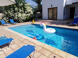 Coral Cypria Villa !!