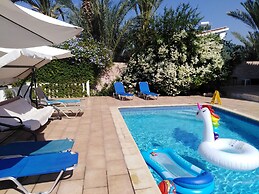 Coral Cypria Villa !!