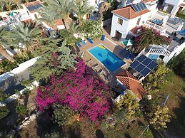 Coral Cypria Villa !!