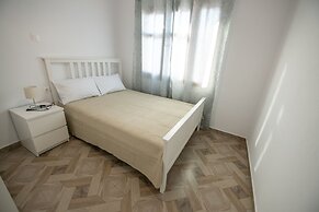 Lovely 1-bedroom Flat In Skopelos