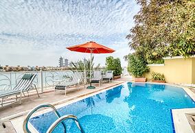 Private 5 Bedrooms Villa With Pool