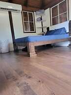 Ariami Rose Romantic Cabin