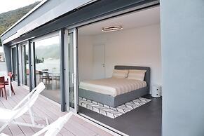 Lakeview Motta Penthouse in Melide
