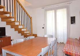 Modern Residence With Pool Quiet Location - Apartment With Private Gar