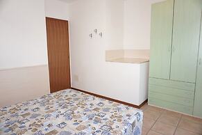 Modern Residence With Pool Quiet Location - Apartment With Private Gar