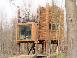 Treeloft Adventure in Nature for 4 People 5