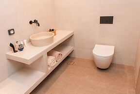North Wind Luxury Suites
