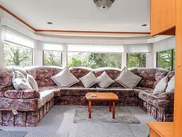 Fron Dderw Caravan