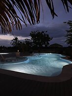 Hotel Ohana