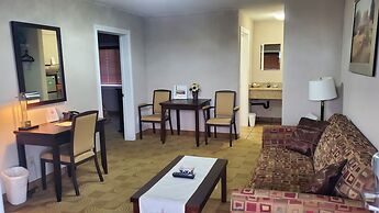 Shoreside Inn & Suites