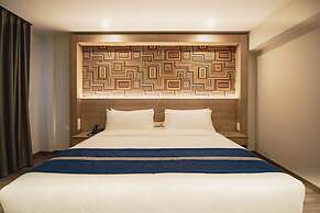 Mila Hotel