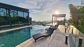 Villa Obsidian