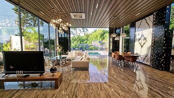 Villa Obsidian