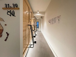 Airone Capsule Hotel