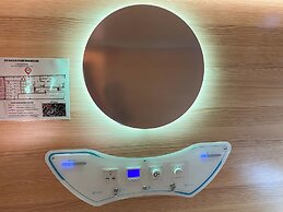 Airone Capsule Hotel