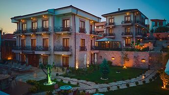 CUNDA BARADIEL HOTEL