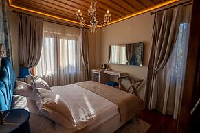 CUNDA BARADIEL HOTEL