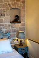 CUNDA BARADIEL HOTEL