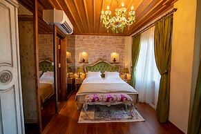 CUNDA BARADIEL HOTEL