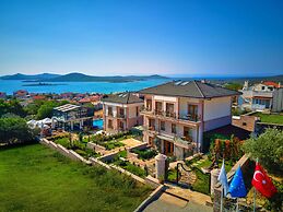 CUNDA BARADIEL HOTEL