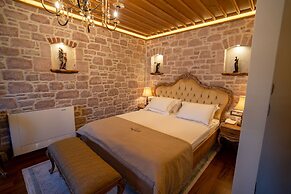 CUNDA BARADIEL HOTEL