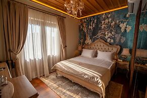 CUNDA BARADIEL HOTEL