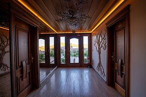 CUNDA BARADIEL HOTEL