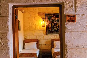 Mons Masius Hotel