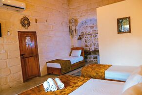 Mons Masius Hotel