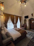 Mons Masius Hotel