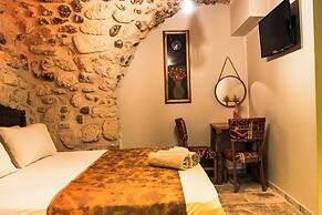 Mons Masius Hotel