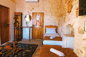 Mons Masius Hotel