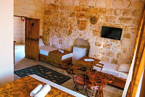Mons Masius Hotel