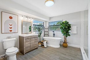 8 BR Heated Pool & Soccer Field