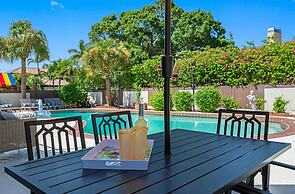 8 BR Heated Pool & Soccer Field