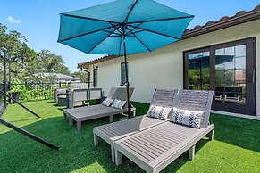 8 BR Heated Pool & Soccer Field