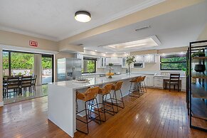 8 BR Heated Pool & Soccer Field