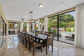 8 BR Heated Pool & Soccer Field