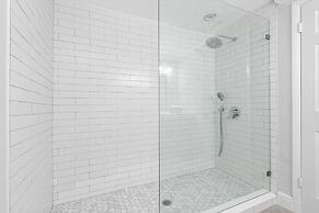 8 BR Heated Pool & Soccer Field