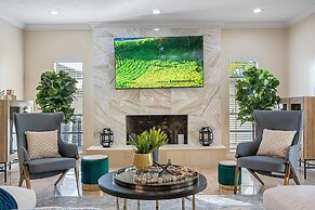 8 BR Heated Pool & Soccer Field