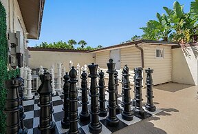 8 BR Heated Pool & Soccer Field