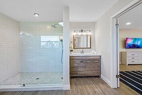 8 BR Heated Pool & Soccer Field