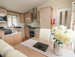 Waterside Lodge