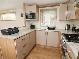 Waterside Lodge
