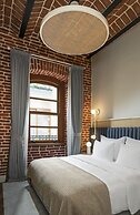 Ecole St Pierre Hotel