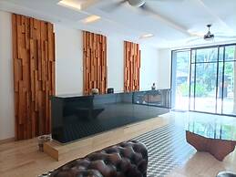 AC 1BR
