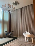 1 Bedroom Apartment High Floor City View