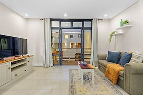 Eden on the Bay 150 by HostAgents