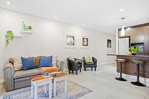 Eden on the Bay 150 by HostAgents