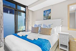 Eden on the Bay 150 by HostAgents